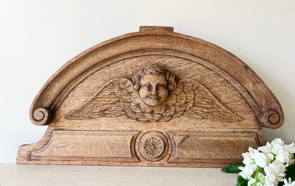 Amazing French cherub pediment