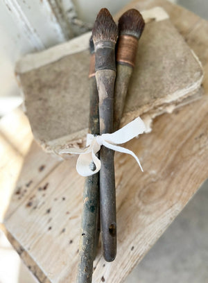 Bundle of 3 old French paintbrushes